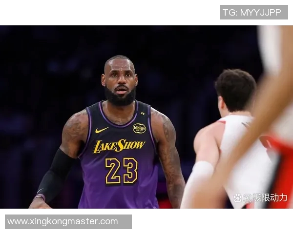 詹姆斯各年龄段单场得分纪录揭秘从18岁37分到40岁42分的辉煌历程